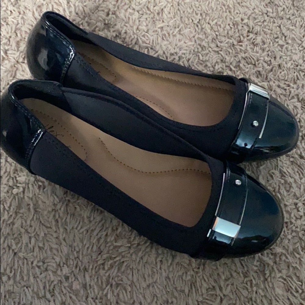 Black flats